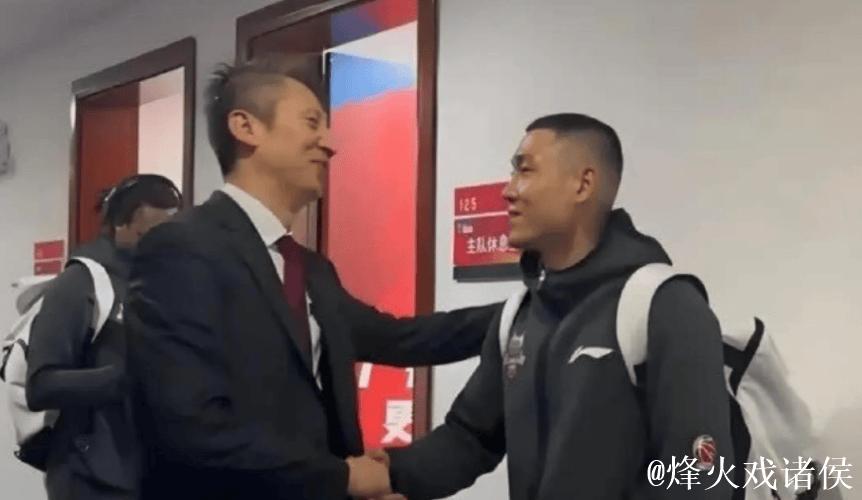 高诗岩一句话回应进国家队质疑!理性球迷:让工兵打主力不是你的错 高诗岩一句话回应进国家队质疑!理性球迷:让工兵打主力不是你的错